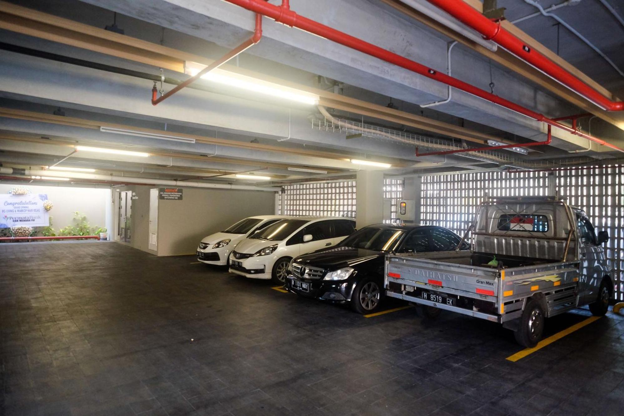 Sans Hotel Rg Living Jogja By Reddoorz Pakualaman エクステリア 写真