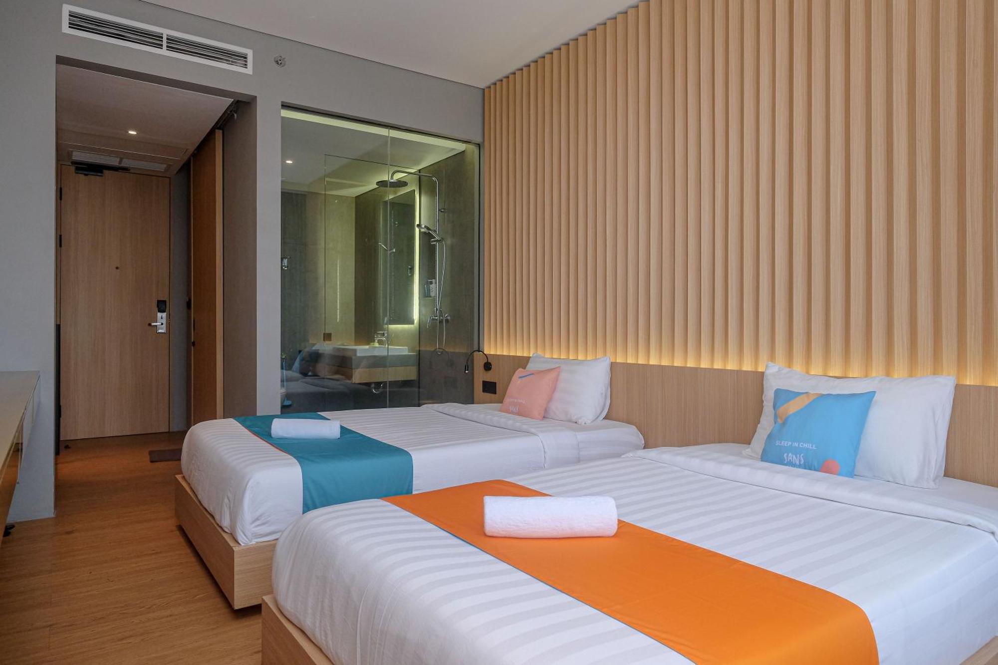 Sans Hotel Rg Living Jogja By Reddoorz Pakualaman エクステリア 写真