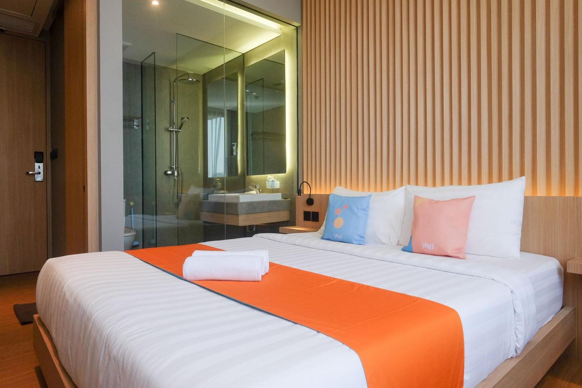 Sans Hotel Rg Living Jogja By Reddoorz Pakualaman エクステリア 写真