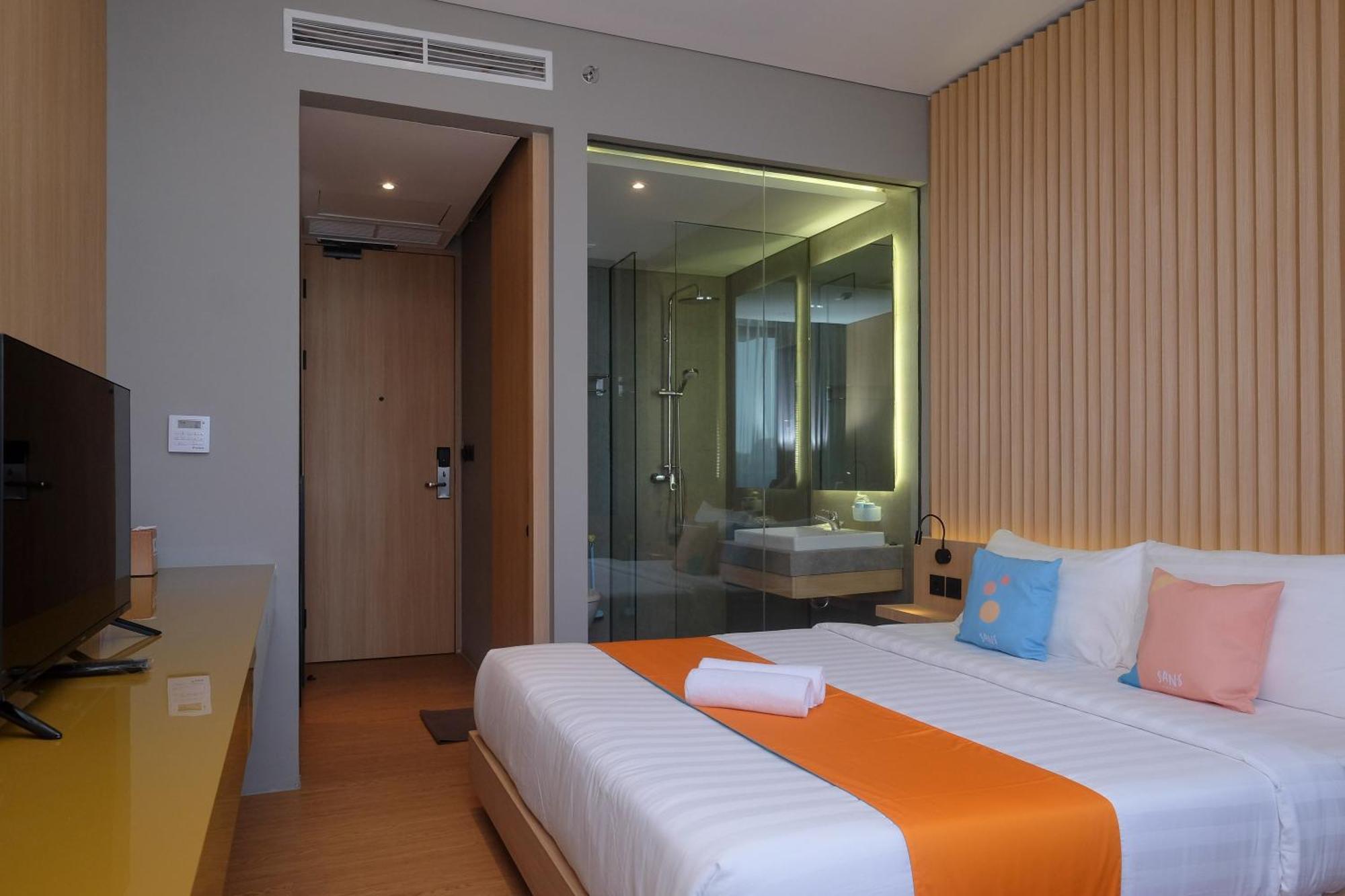 Sans Hotel Rg Living Jogja By Reddoorz Pakualaman エクステリア 写真